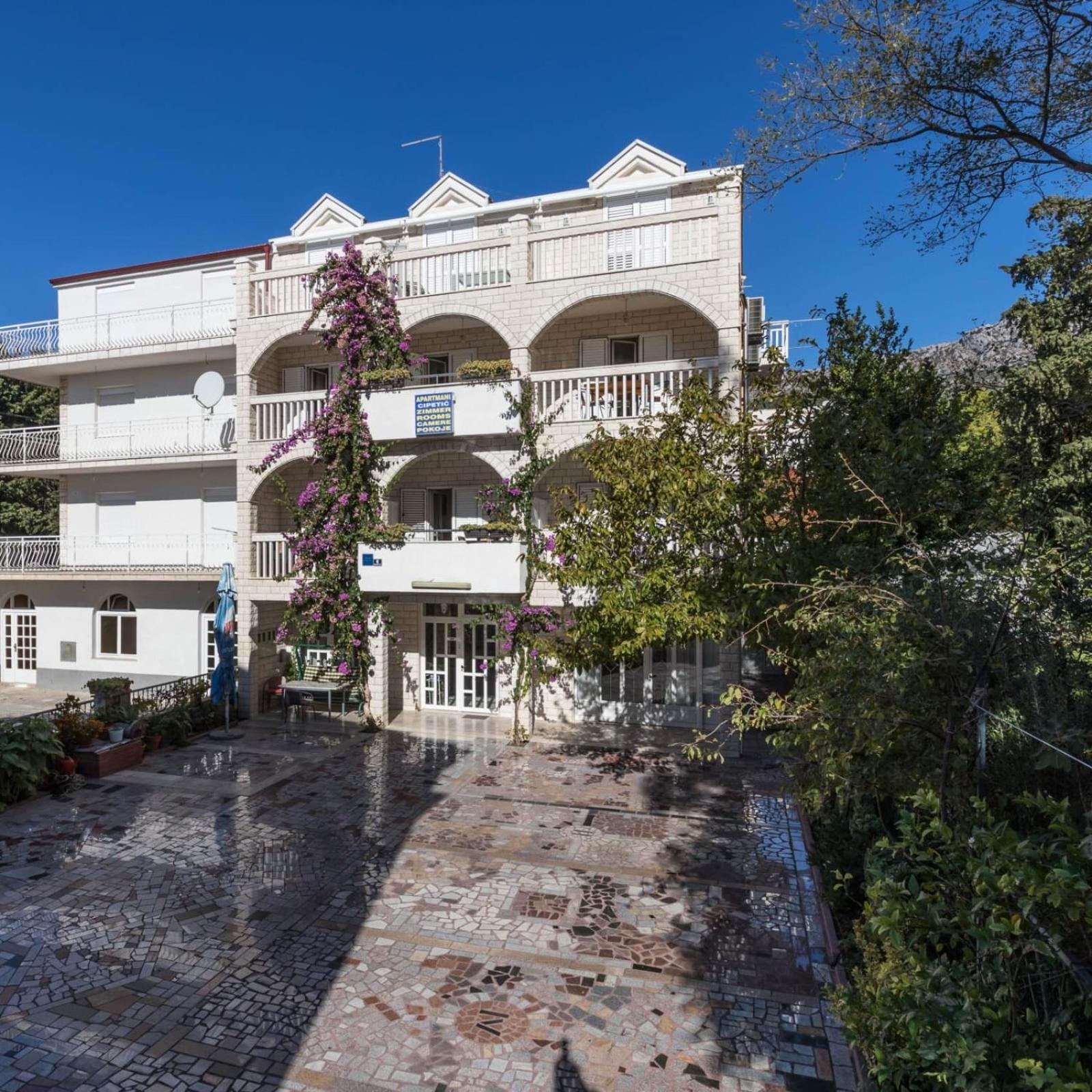 Apartments Dino Каштела Екстер'єр фото